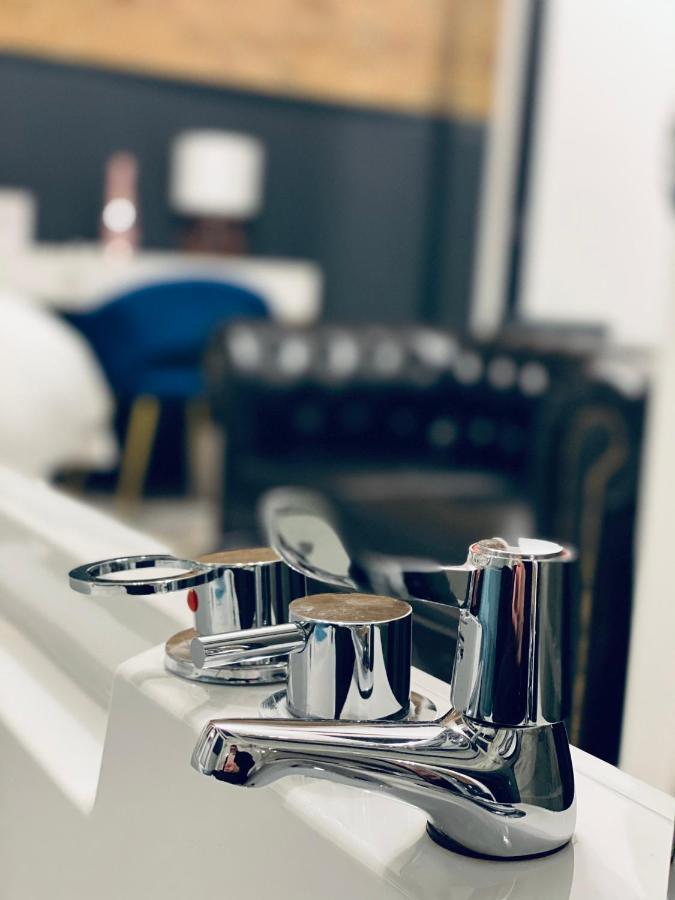 Duke And Duchess Apartments And Rooms - Private In Room Hot Tub Suites Λονδίνο Εξωτερικό φωτογραφία
