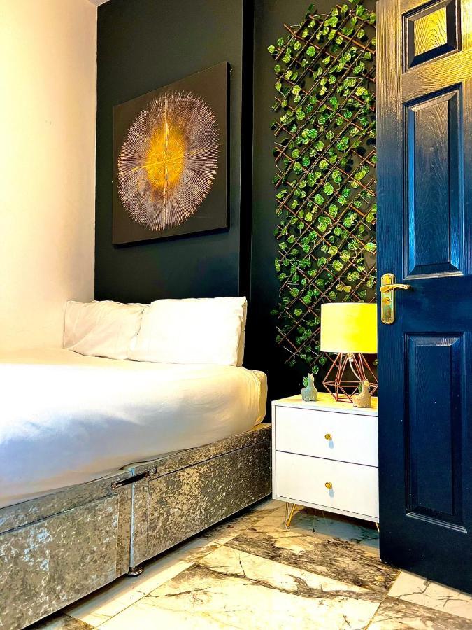 Duke And Duchess Apartments And Rooms - Private In Room Hot Tub Suites Λονδίνο Εξωτερικό φωτογραφία