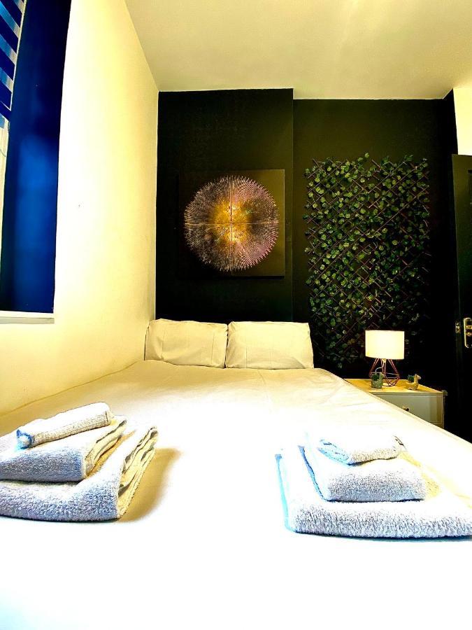 Duke And Duchess Apartments And Rooms - Private In Room Hot Tub Suites Λονδίνο Εξωτερικό φωτογραφία