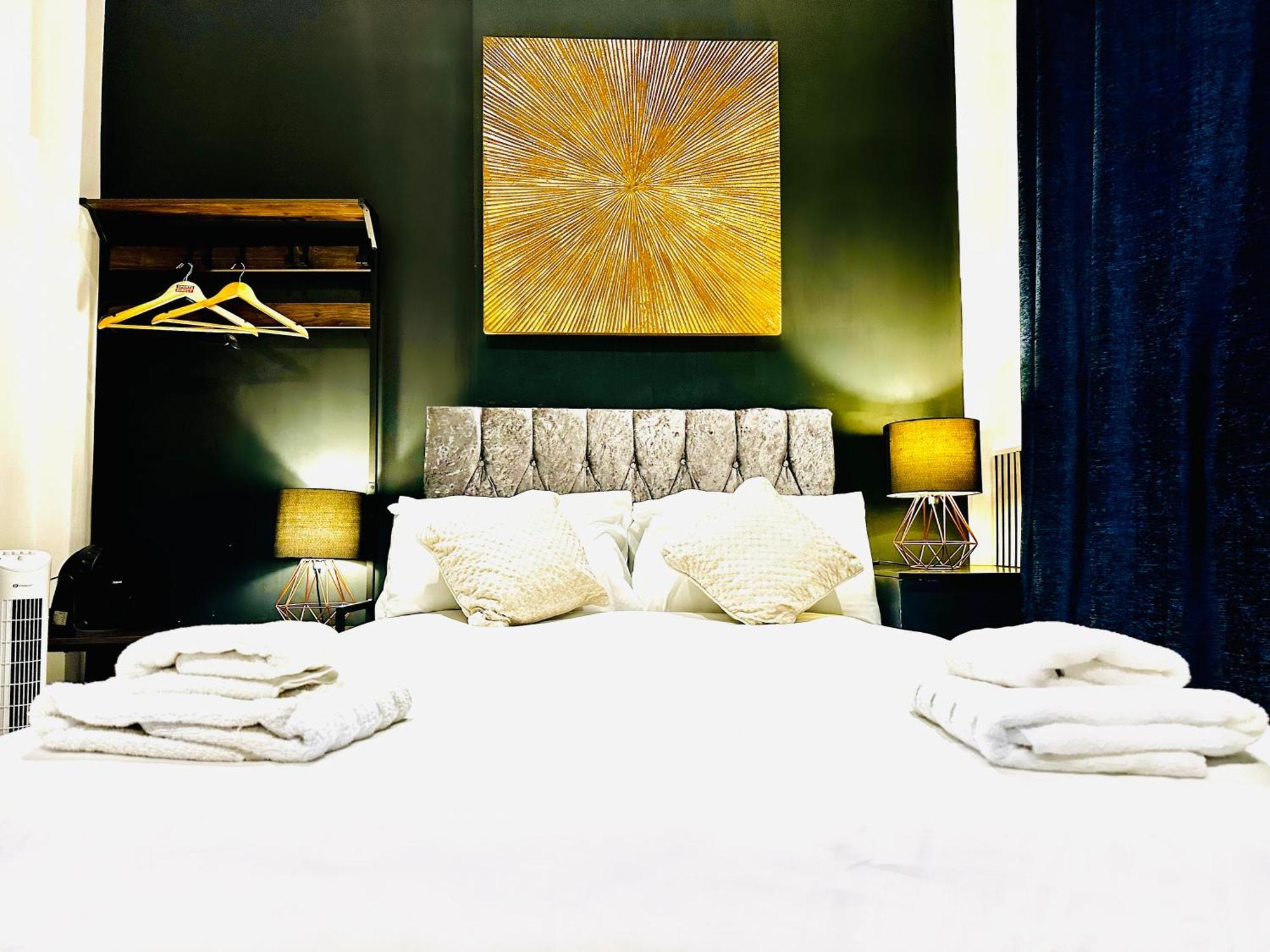 Duke And Duchess Apartments And Rooms - Private In Room Hot Tub Suites Λονδίνο Εξωτερικό φωτογραφία