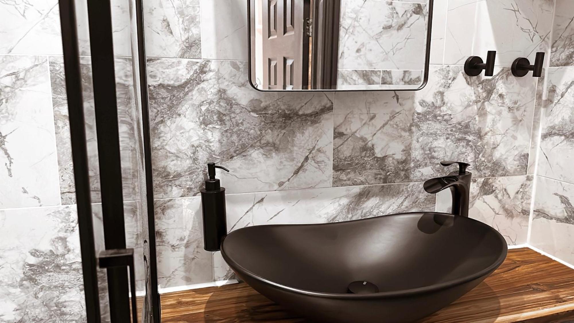 Duke And Duchess Apartments And Rooms - Private In Room Hot Tub Suites Λονδίνο Εξωτερικό φωτογραφία