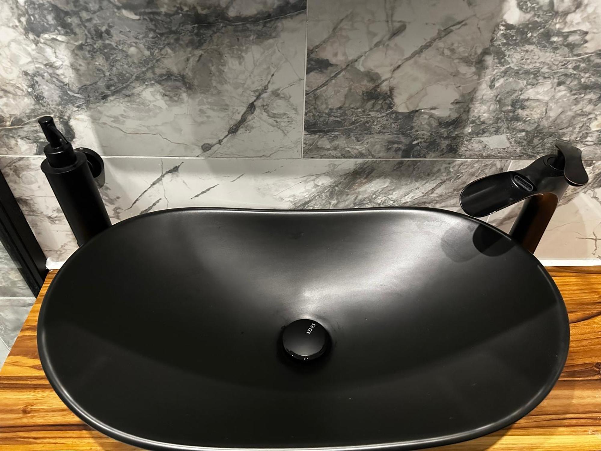 Duke And Duchess Apartments And Rooms - Private In Room Hot Tub Suites Λονδίνο Εξωτερικό φωτογραφία